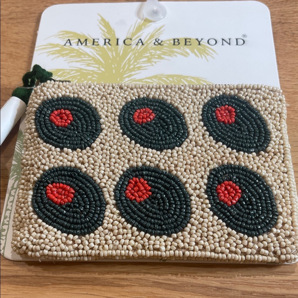 Beige Beaded Coin Purse with Green and Red Accents